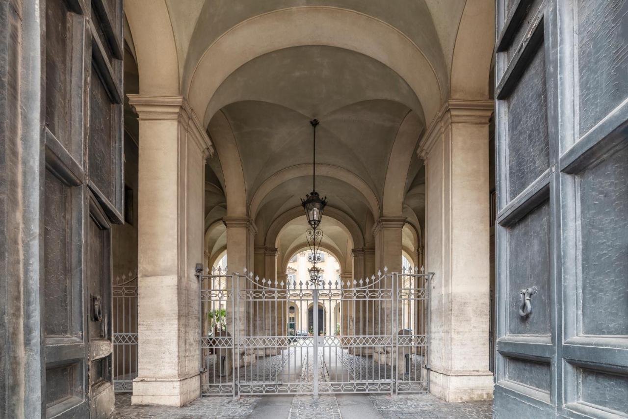 Palazzo Altieri Penthouse Appartement *